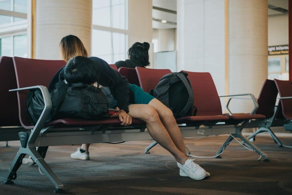 discover effective tips and remedies to combat jetlag and adjust to new time zones quickly. learn how to minimize travel fatigue and improve your overall travel experience.